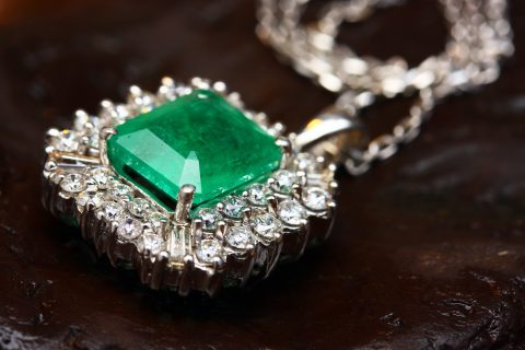 emerald diamond necklace